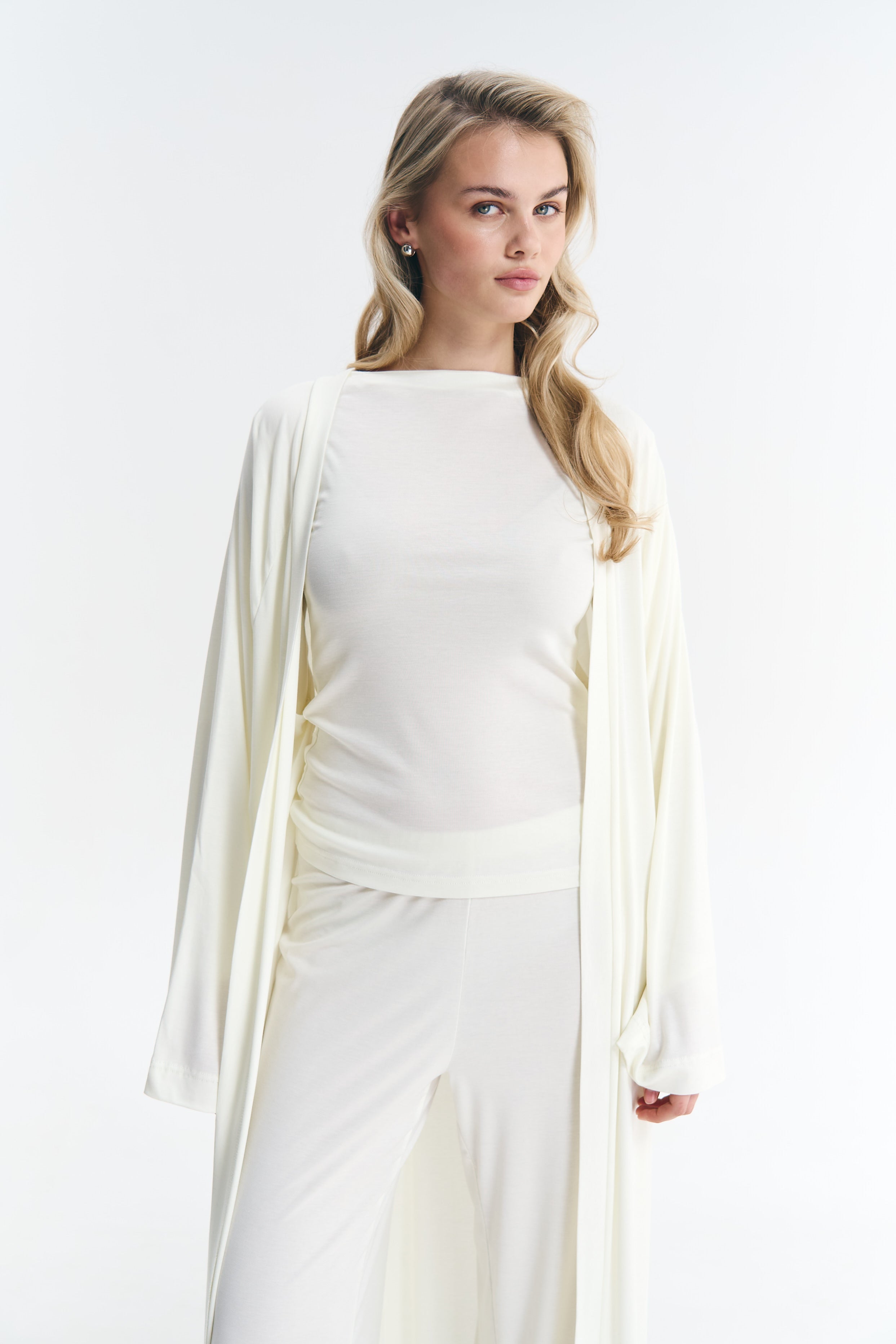 Лонгслів з ліоцелу білий