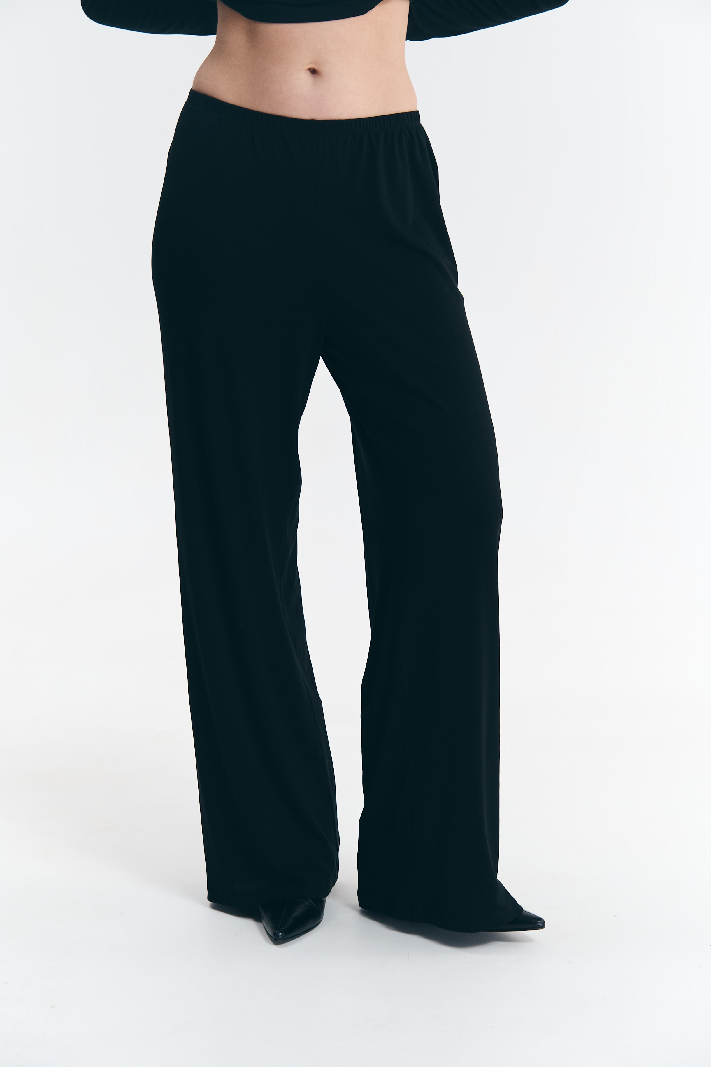 Брюки із ліоцелу чорні