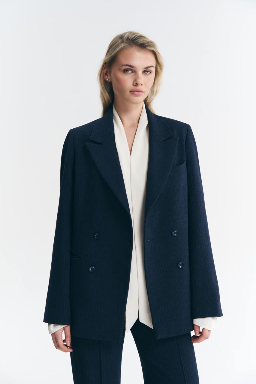 Костюм з брюками у смужку