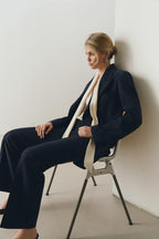 Блуза сатинова молочна з шарфом